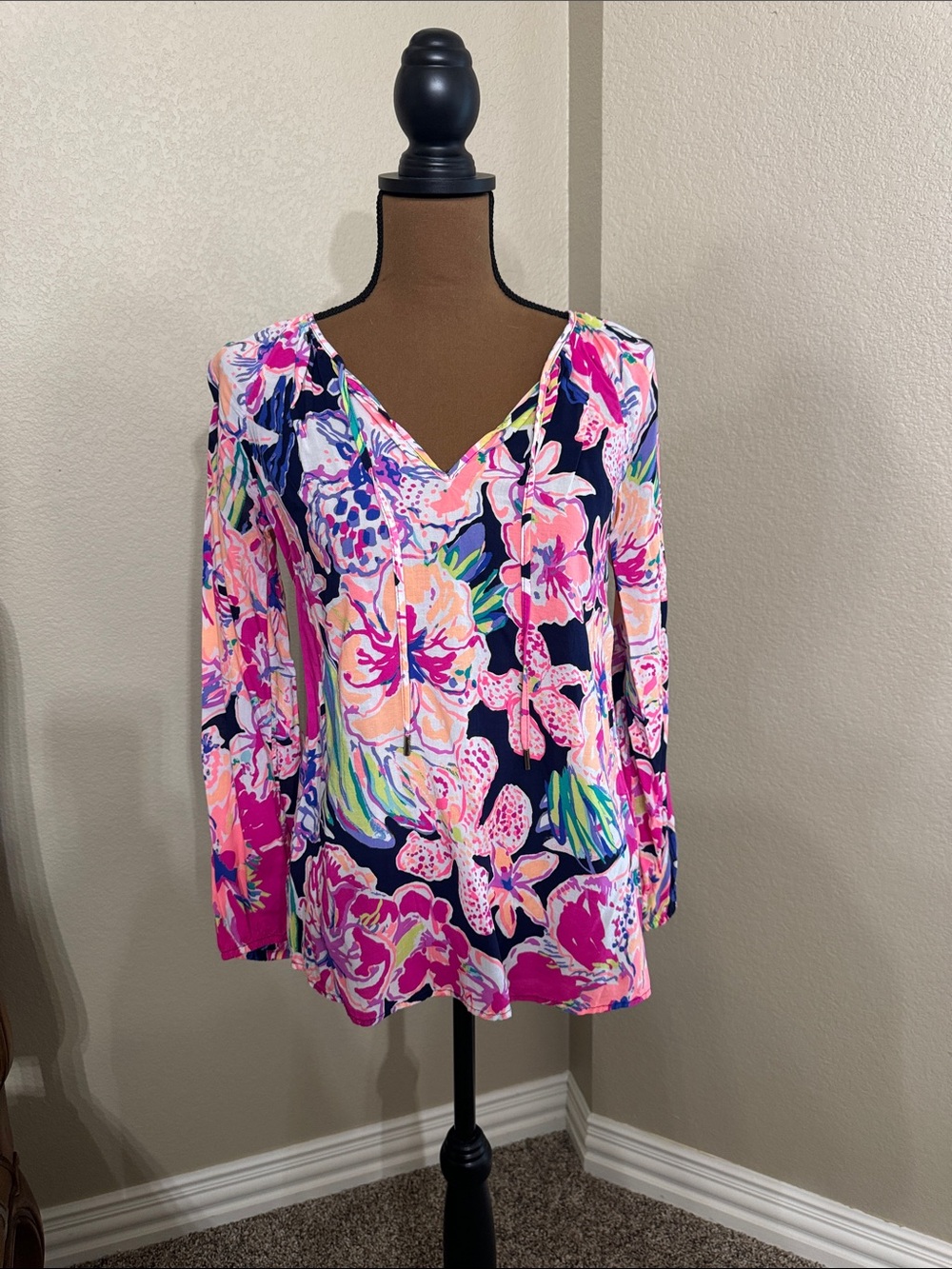 Lilly Pulitzer Pink Navy Floral V-Neck Blouse